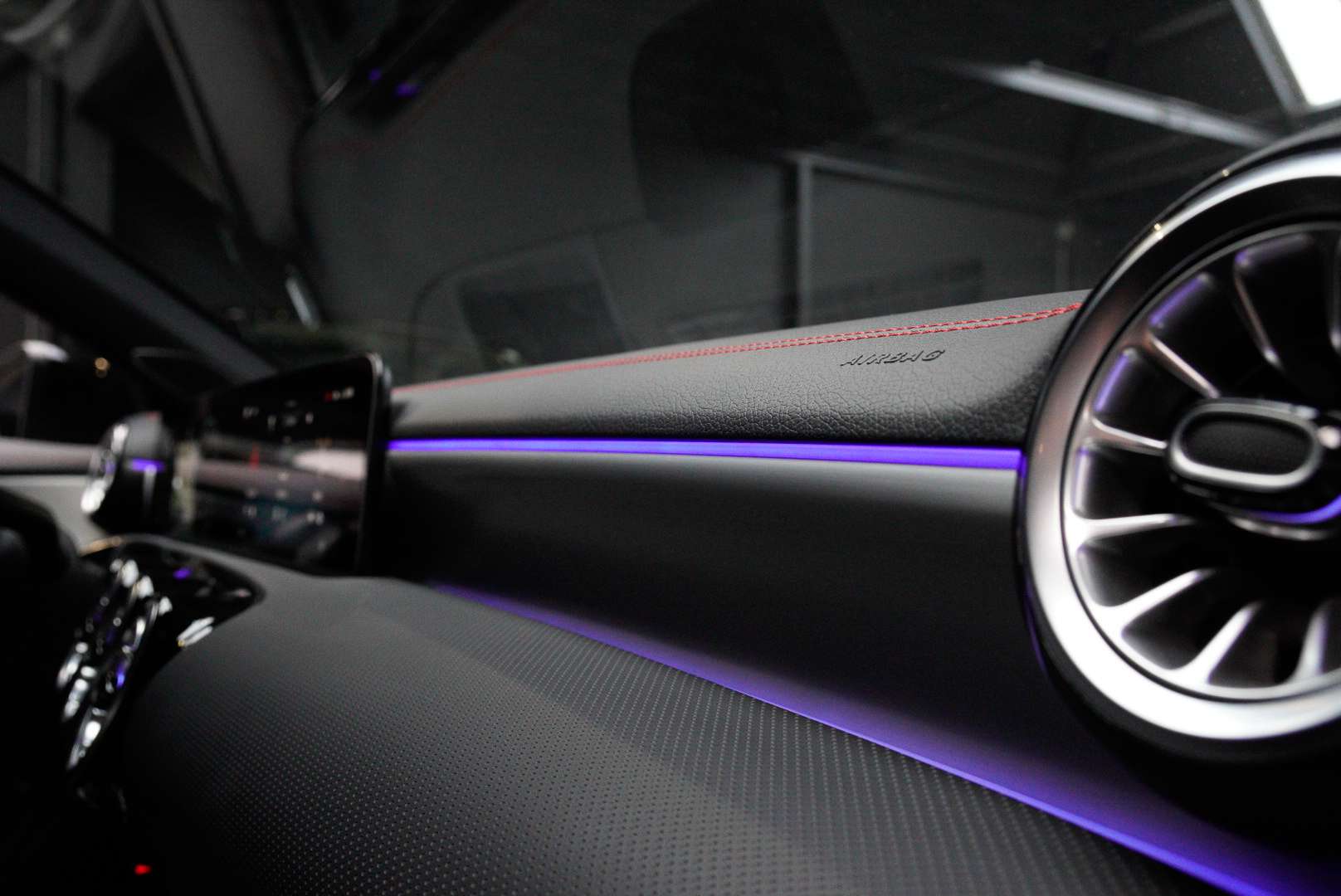 Mercedes CLA 180 AMG Line - 2024 - Joinsteer - #36