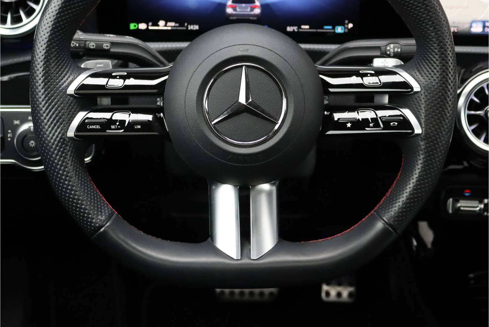 Mercedes Classe A 180 AMG Line - 2023 - Joinsteer - #31