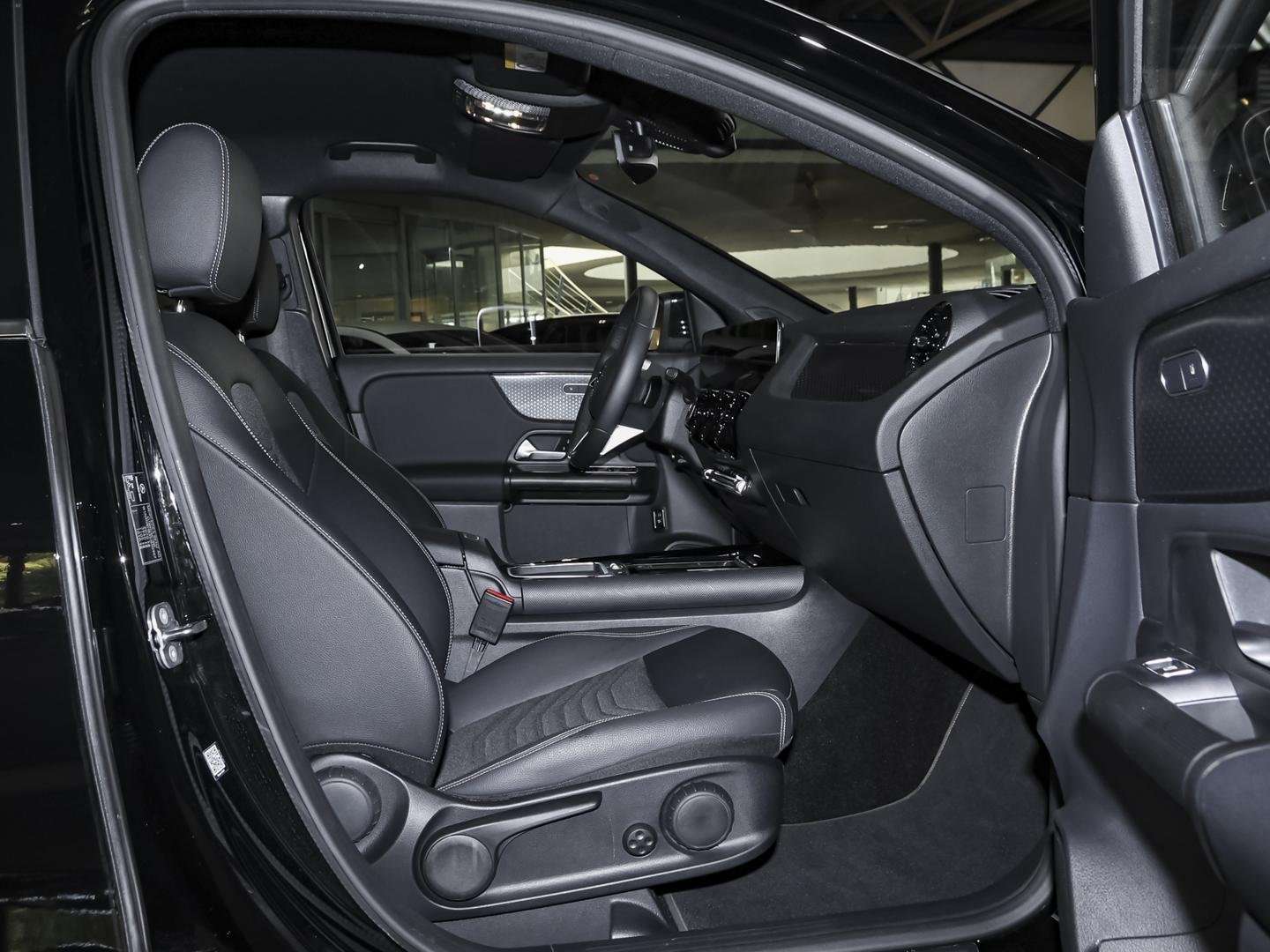 Mercedes GLA 200 - 2024 - Joinsteer - #5