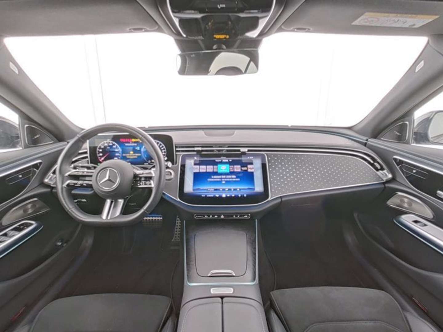 Mercedes Classe E 300 Night Edition - 2024 - Joinsteer - #3