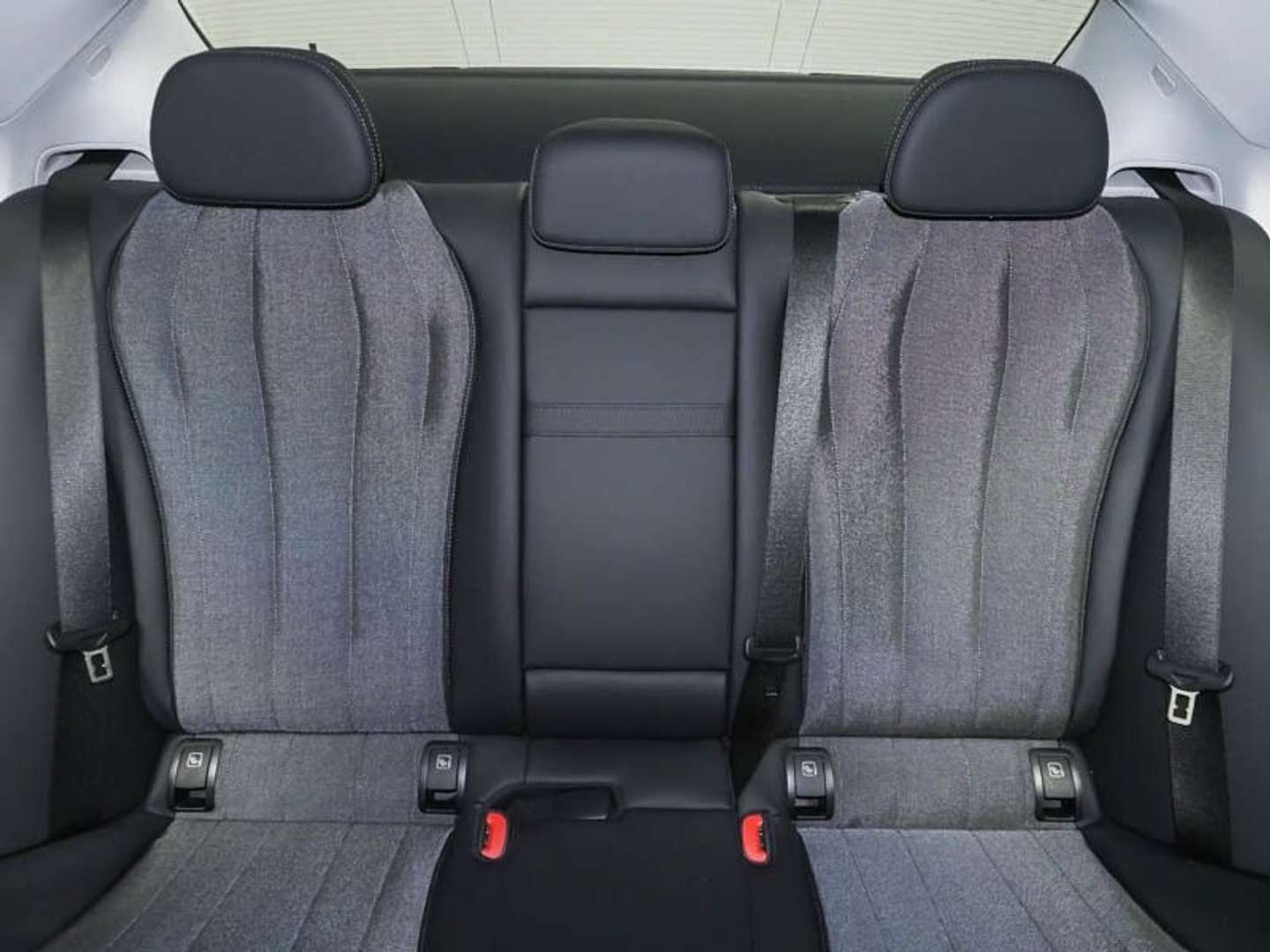 Mercedes Classe E 220 Avantgarde - 2024 - Joinsteer - #6