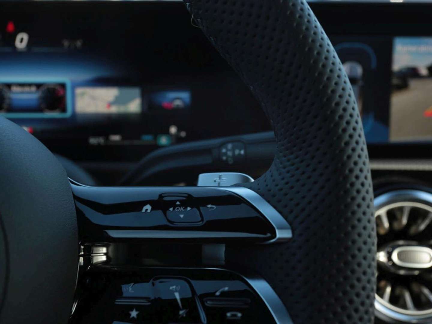 Mercedes CLA Shooting Break 180 AMG Line - 2025 - Joinsteer - #9