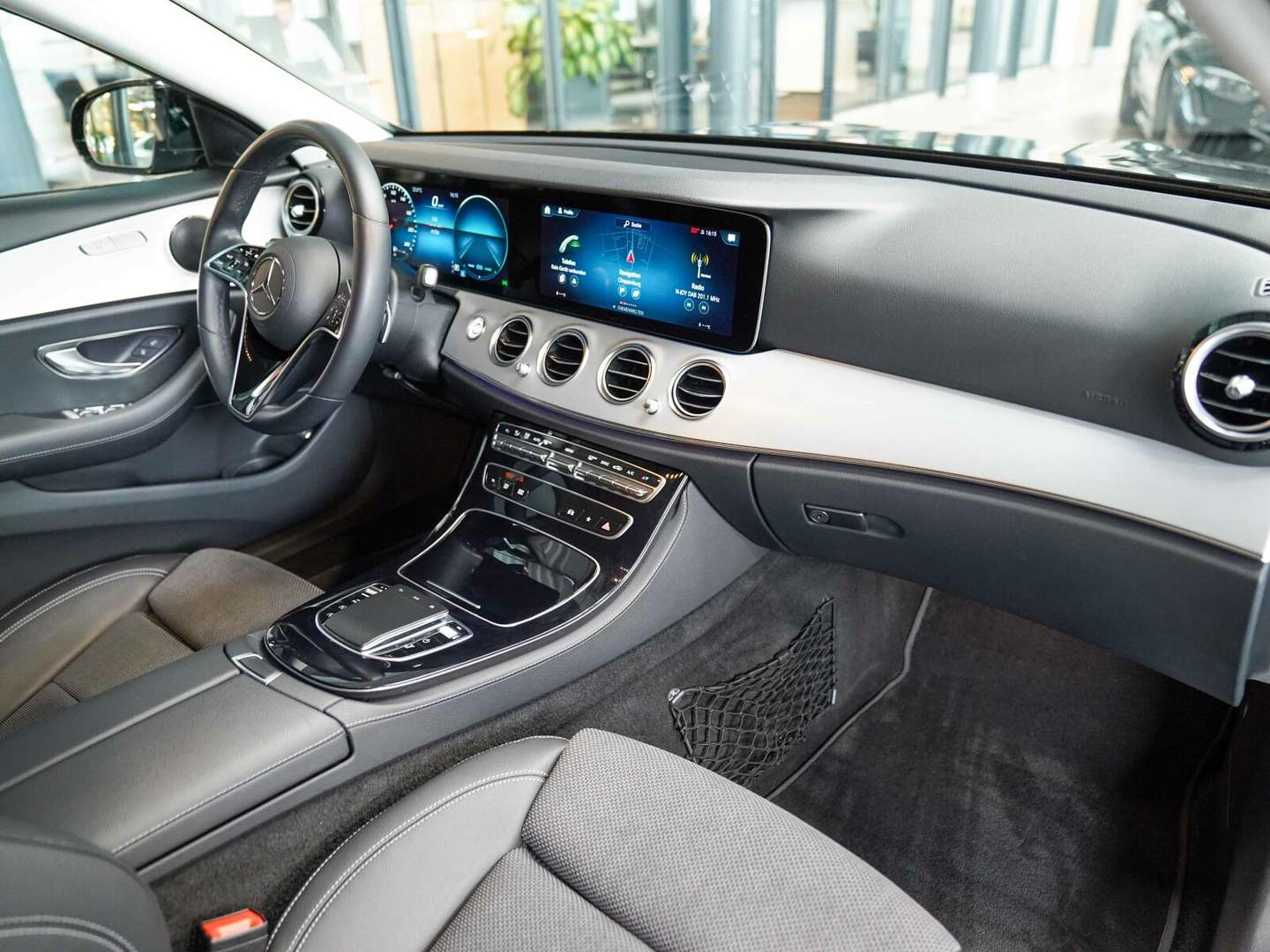 Mercedes Classe E 220 AMG-Line - 2022 - Joinsteer - #9