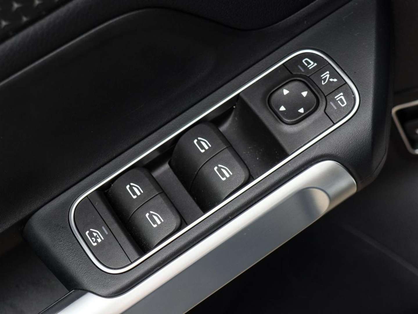 Mercedes EQB 350 Premium - 2024 - Joinsteer - #15