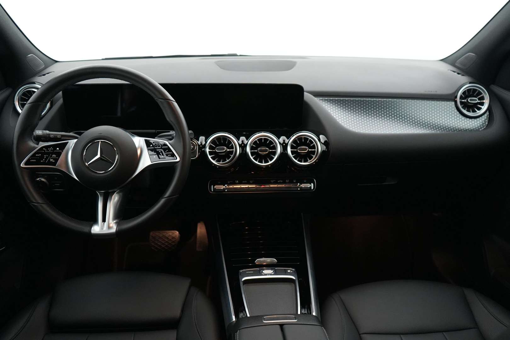 Mercedes GLA 250 Business - 2024 - Joinsteer - #13