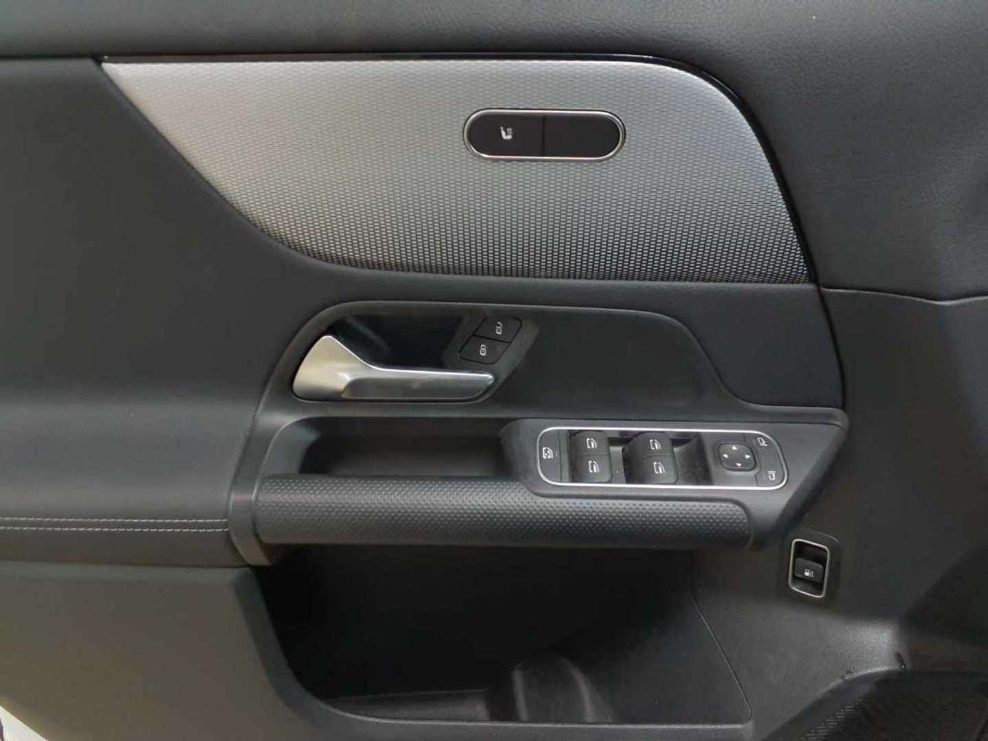 Mercedes GLA 250 Business - 2022 - Joinsteer - #2