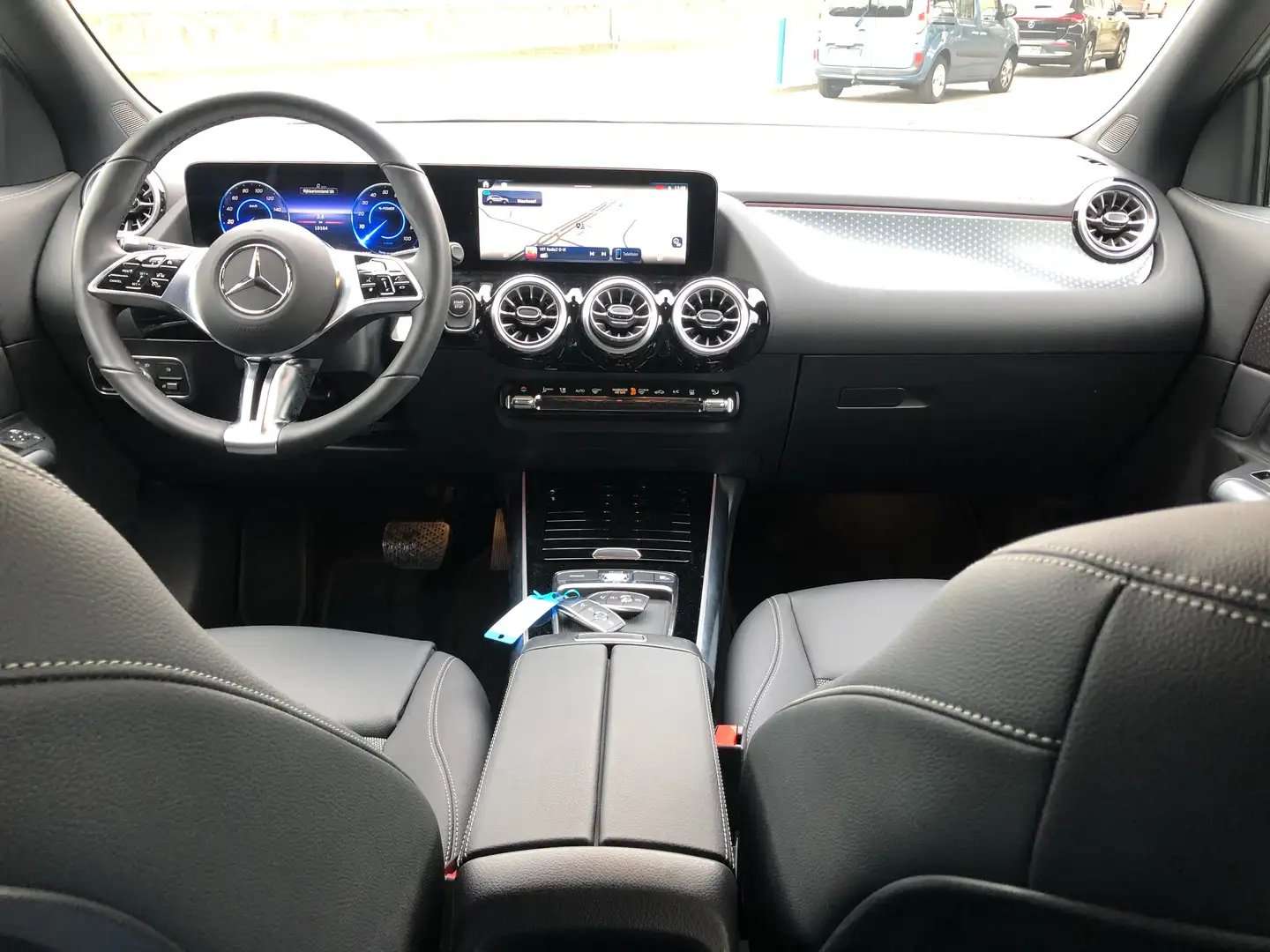 Mercedes EQA 300 - 2024 - Joinsteer - #9