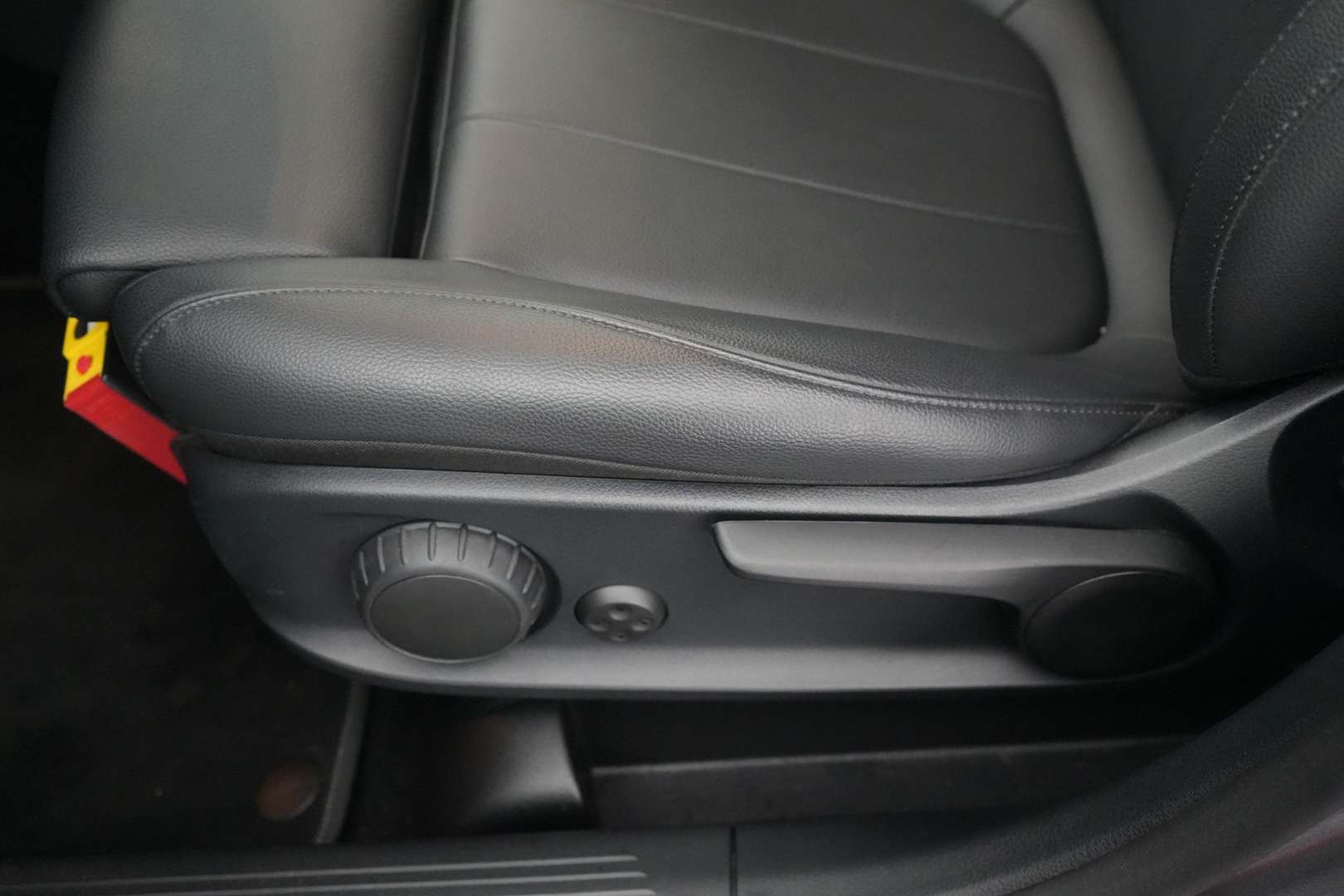 Mercedes GLA 250 Business - 2024 - Joinsteer - #29