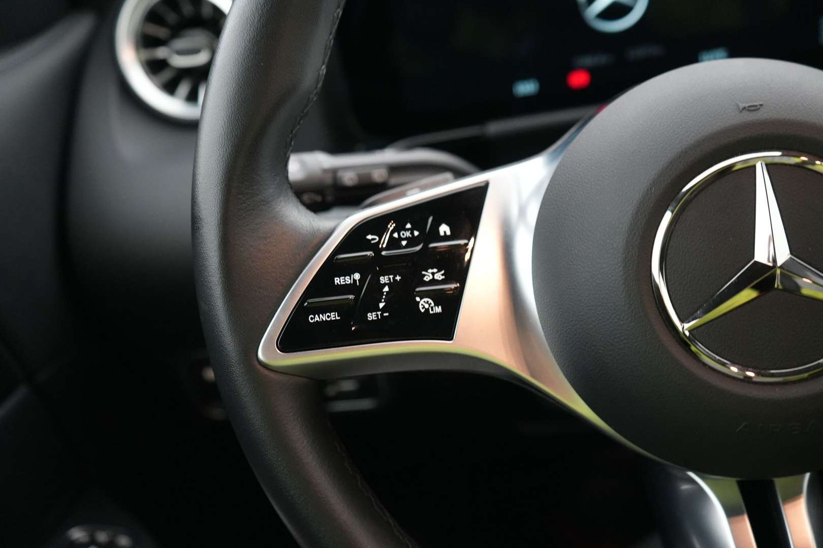 Mercedes GLA 250 Business - 2024 - Joinsteer - #30