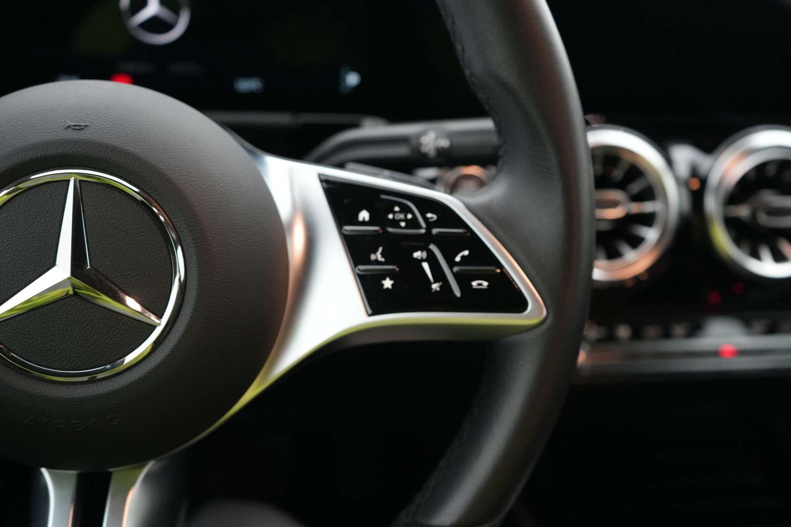 Mercedes GLA 250 Business - 2024 - Joinsteer - #31