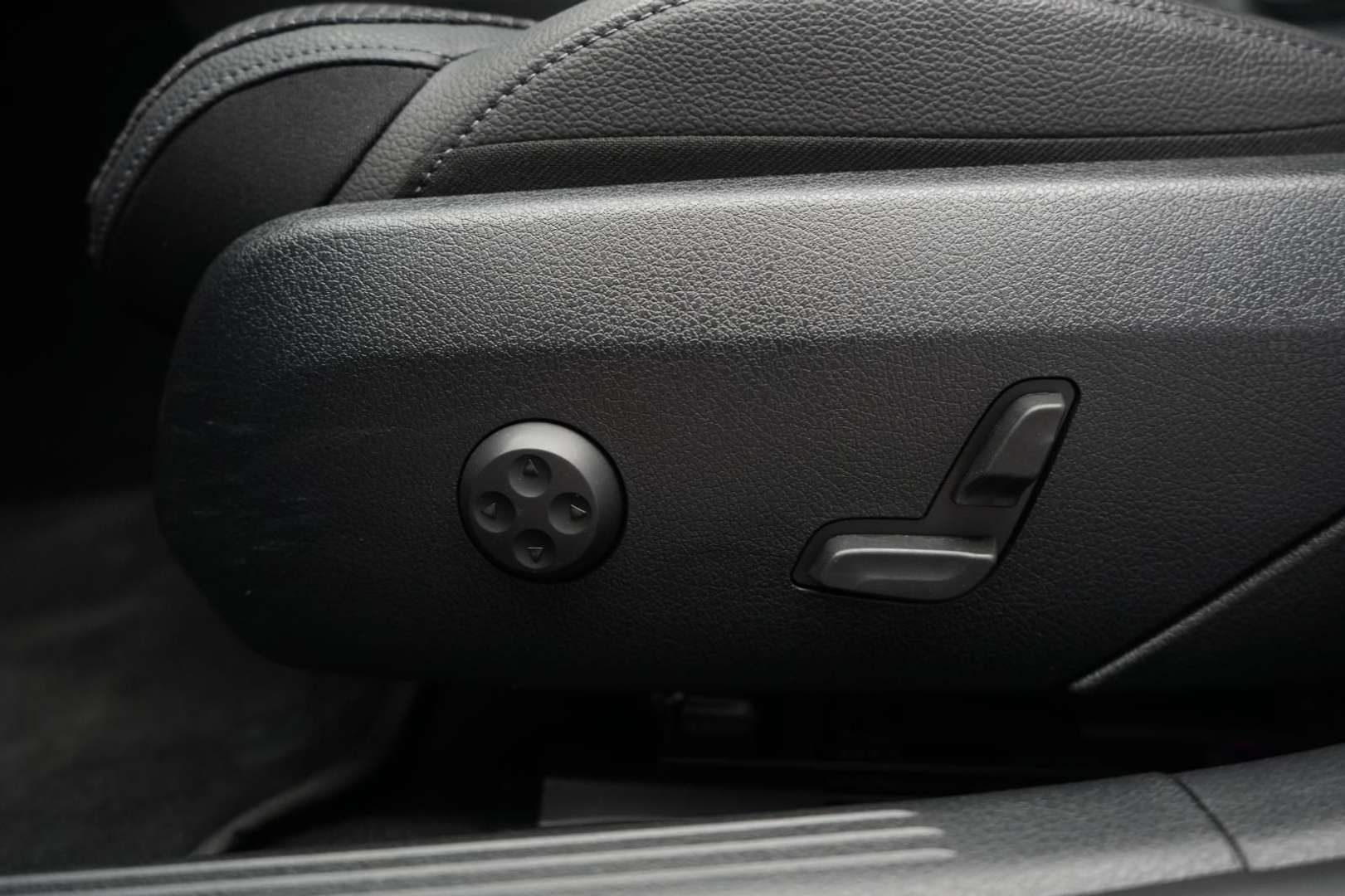 Mercedes Classe C 220 Advanced - 2024 - Joinsteer - #19