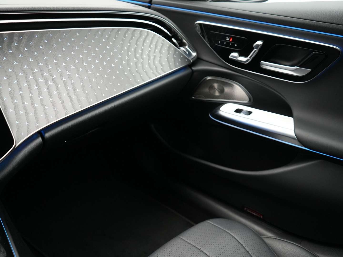 Mercedes Classe E Break 300 Luxury Line - 2024 - Joinsteer - #42