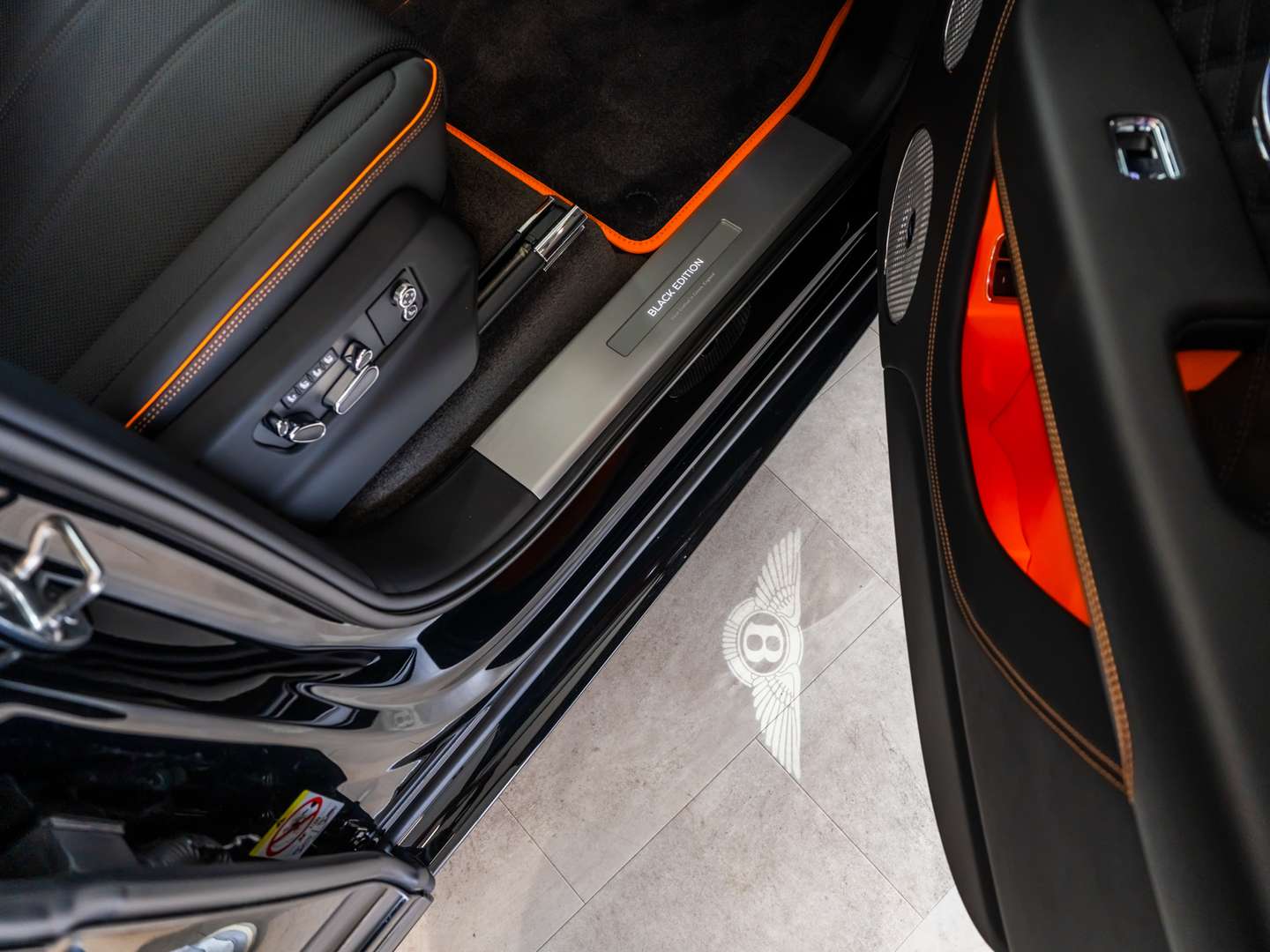 Bentley Bentayga V8 S Black Edition - 2025 - Joinsteer - #17