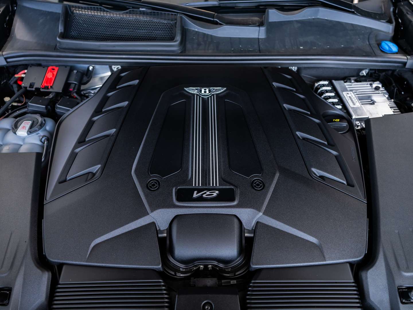 Bentley Bentayga V8 S Black Edition - 2025 - Joinsteer - #19