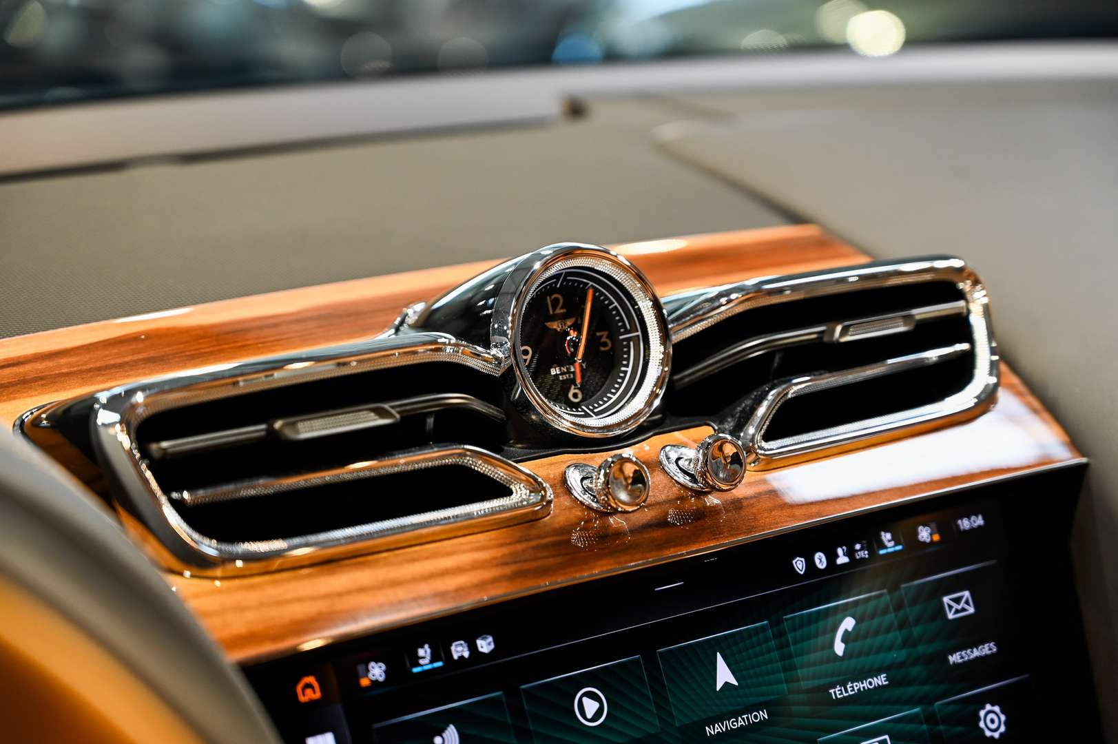 Bentley Bentayga V8 Azure - 2024 - Joinsteer - #13