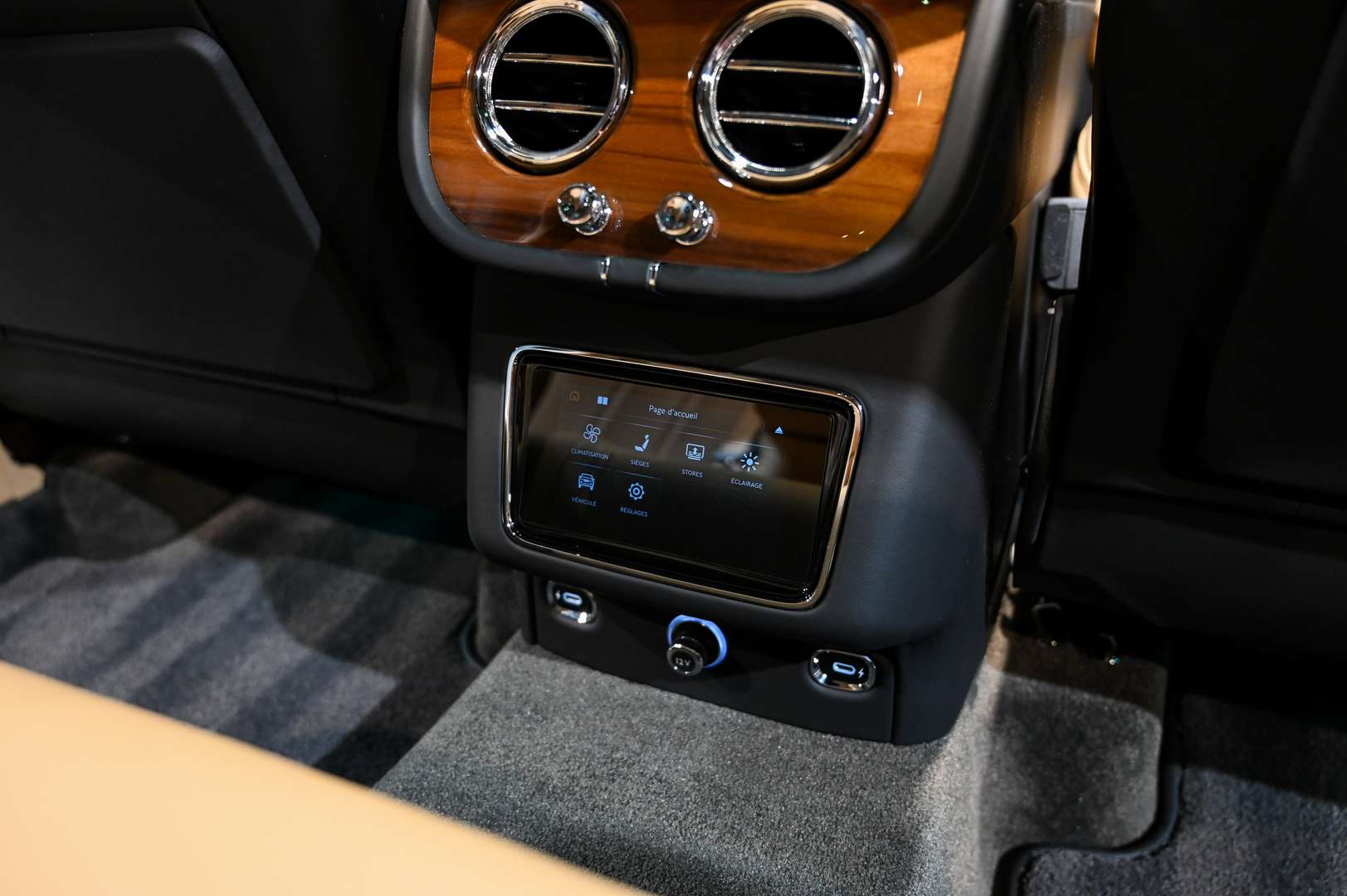 Bentley Bentayga V8 Azure - 2024 - Joinsteer - #30