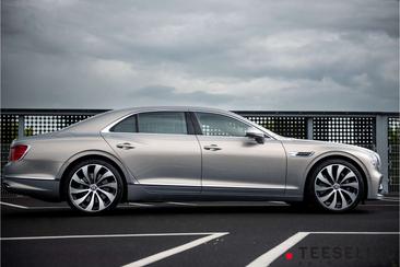 Bentley Flying Spur V8 — photo 5
