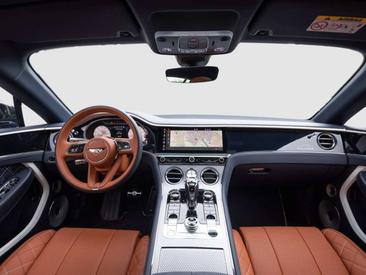 Bentley Continental GT V8 Mulliner — photo 7
