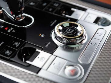 Bentley Continental GT V8 Mulliner — photo 28