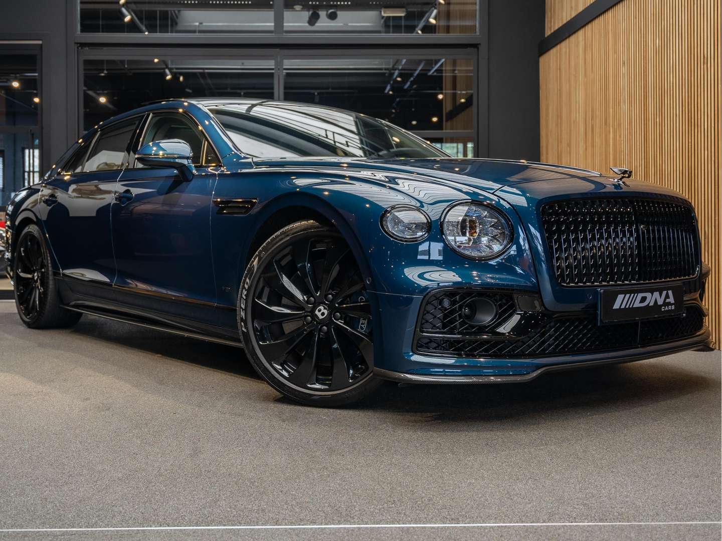 Bentley Flying Spur V6 Hybrid - 2022 - Joinsteer - #2