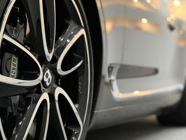 Bentley Continental GT Mulliner — photo 10