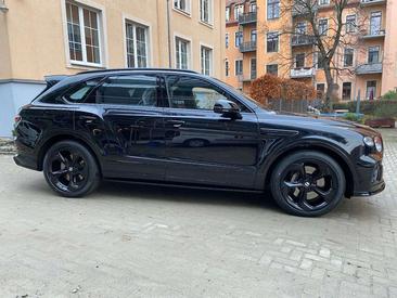 Bentley Bentayga V8 S — photo 2