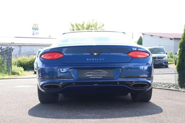 Bentley Continental W12 — photo 4