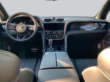 Bentley Bentayga V8 S — photo 4