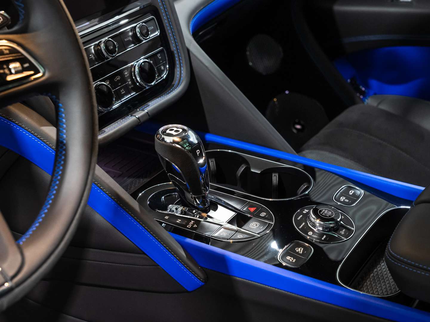 Bentley Bentayga V8 S Black Edition - 2025 - Joinsteer - #9