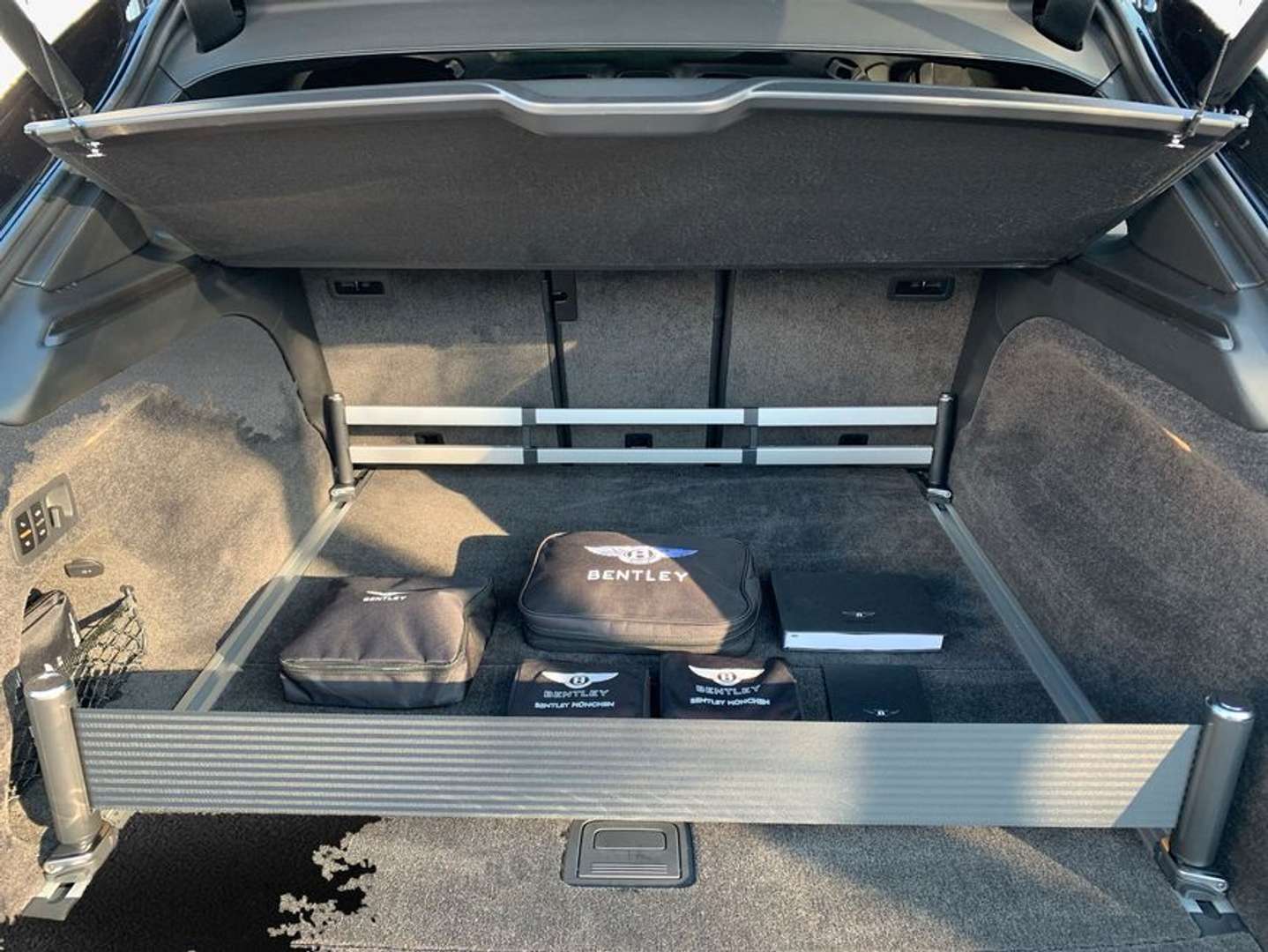 Bentley Bentayga V8 S - 2025 - Joinsteer - #11