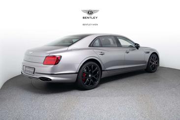 Bentley Flying Spur V8 — photo 6