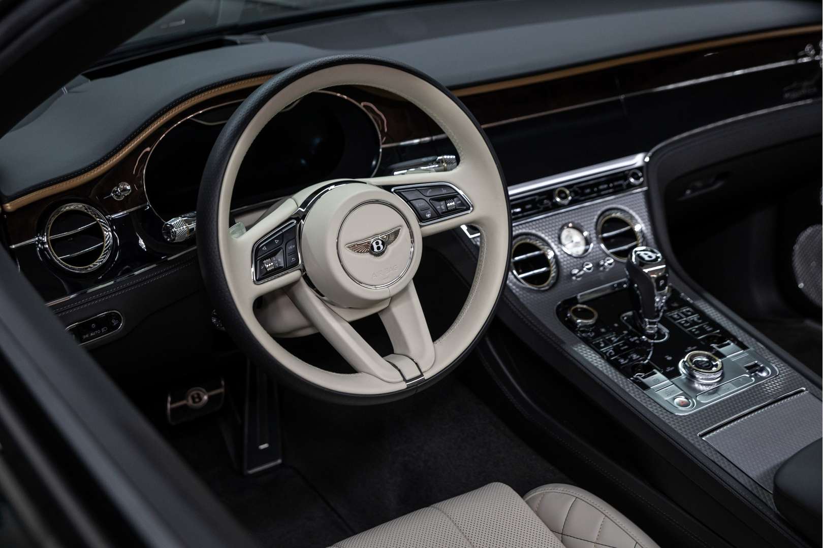 Bentley Continental GTC V8 Mulliner - 2023 - Joinsteer - #11