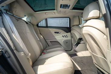 Bentley Flying Spur V8 Azure — photo 8
