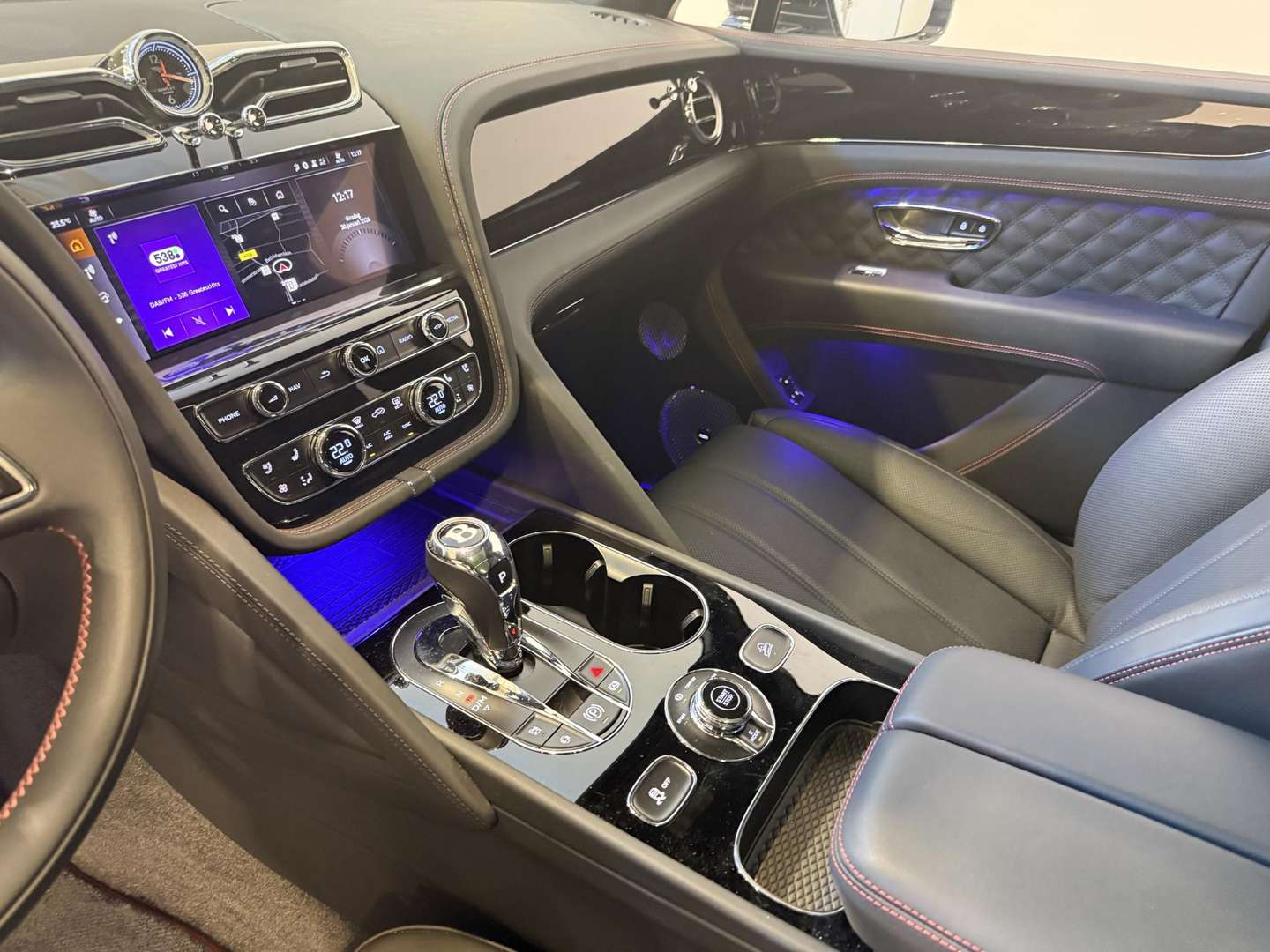 Bentley Bentayga V6 Hybrid S - 2025 - Joinsteer - #17