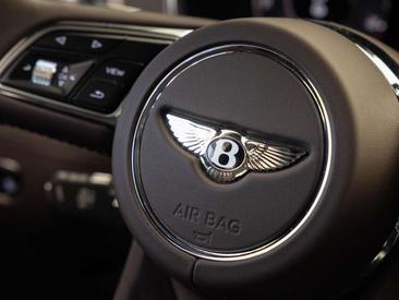Bentley Bentayga Speed — photo 12
