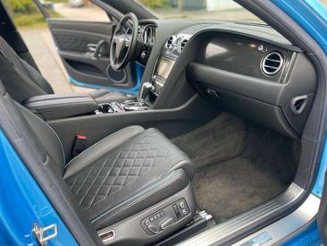 Bentley Flying Spur V8 S Mulliner — photo 10