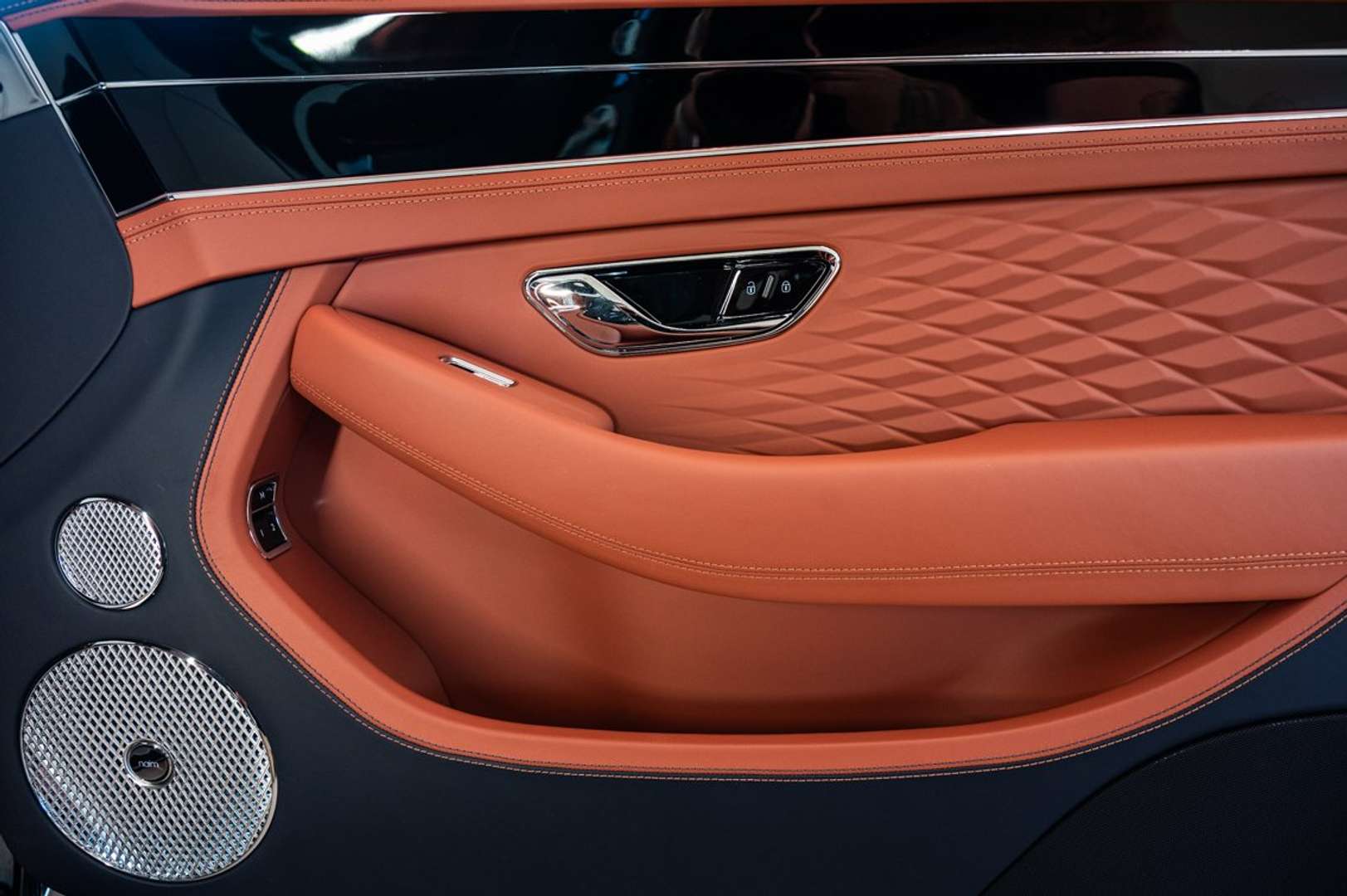 Bentley Continental GT V8 Hybrid Azure - 2025 - Joinsteer - #14