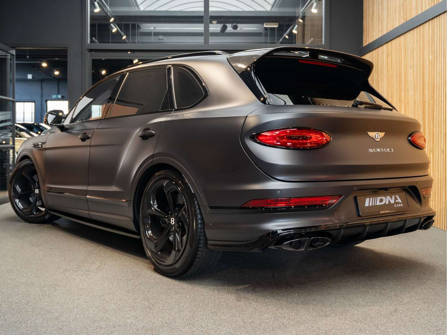 Bentley Bentayga V8 S Satin Black Edition - 2024 - Joinsteer - #3
