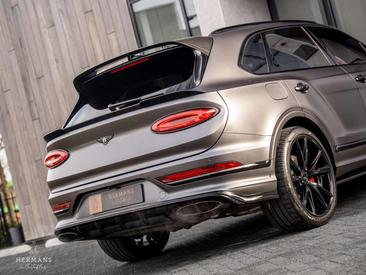 Bentley Bentayga V8 S — photo 9