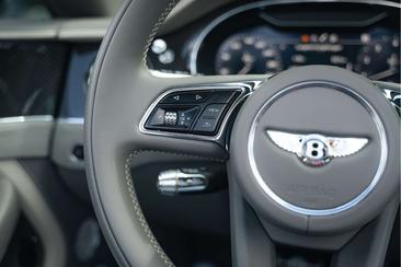 Bentley Continental GTC W12 Speed — photo 8