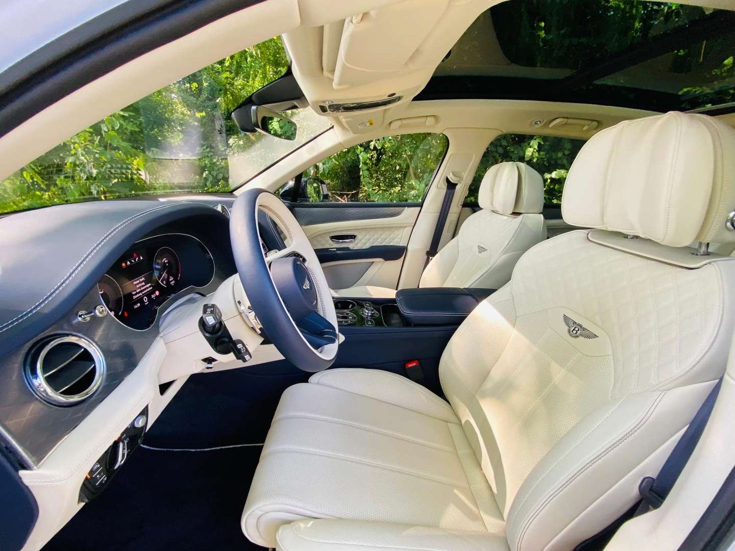 Bentley Bentayga V8 S - 2023 - Joinsteer - #10