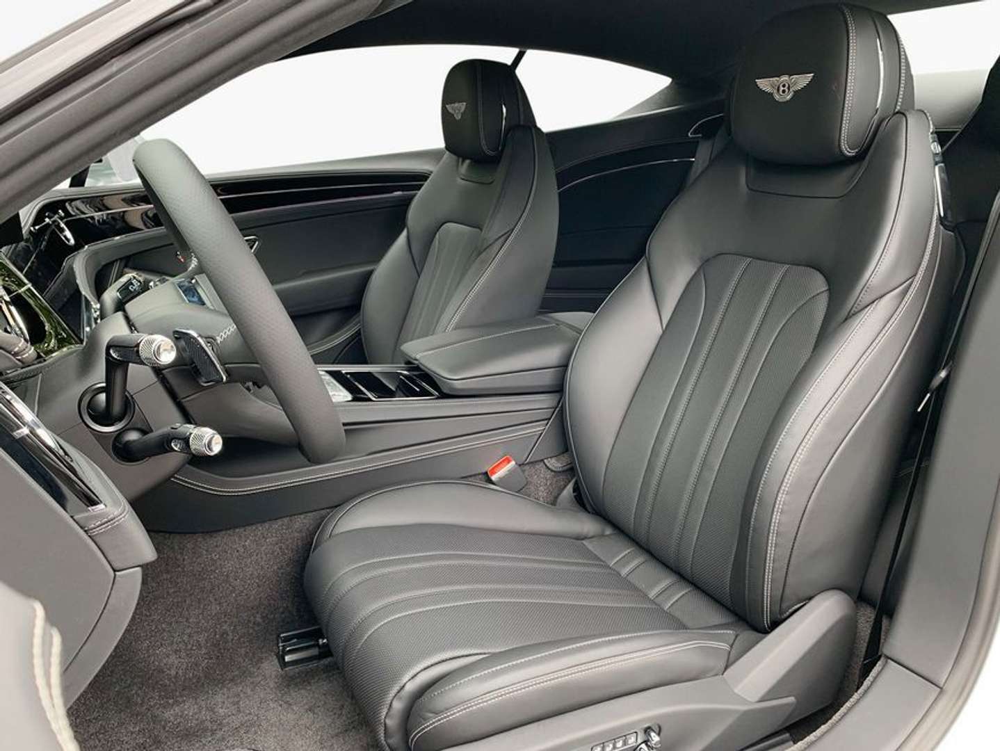 Bentley Continental GT V8 Hybrid Black Edition - 2025 - Joinsteer - #13