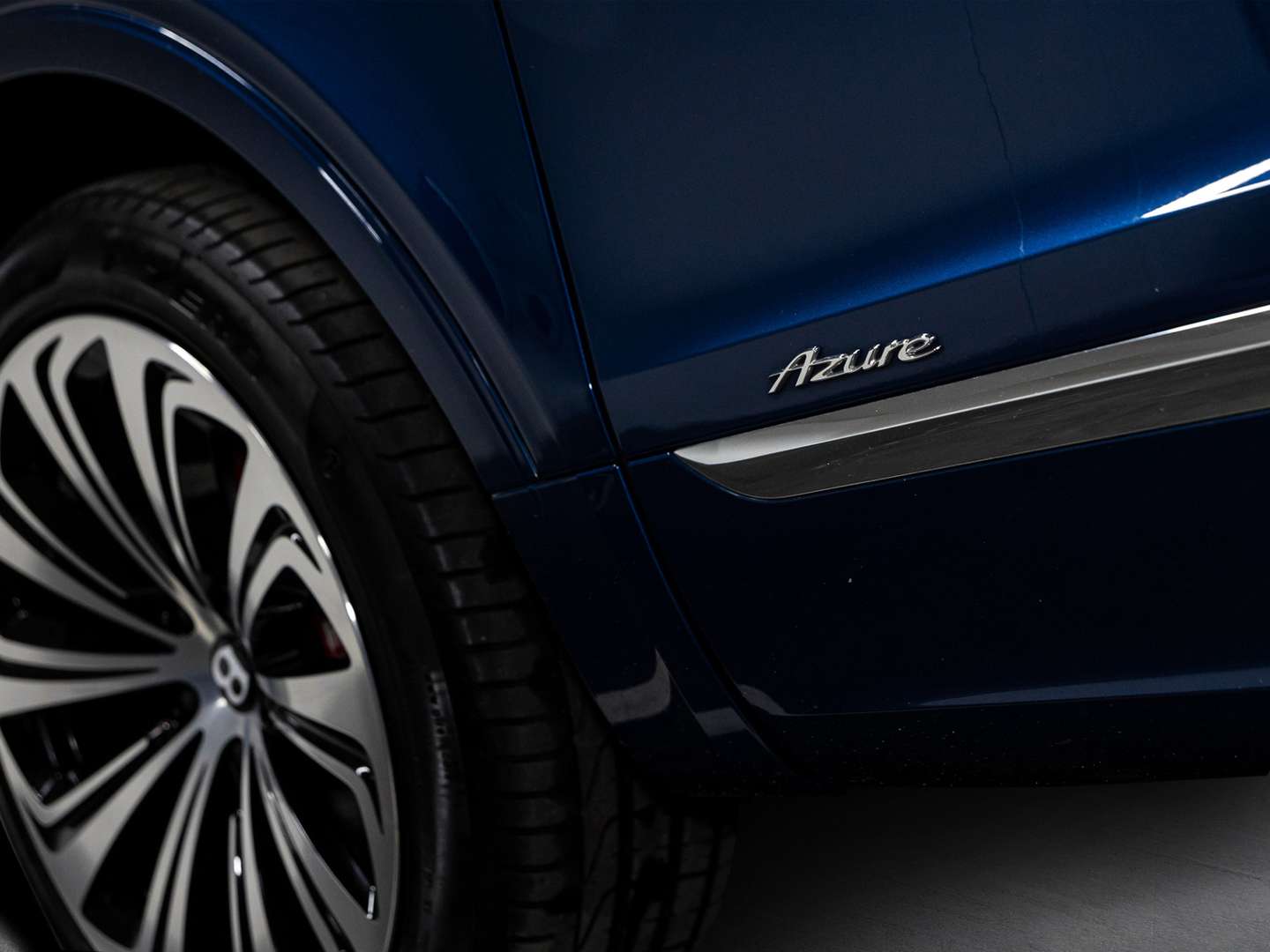 Bentley Bentayga V8 Azure - 2023 - Joinsteer - #10