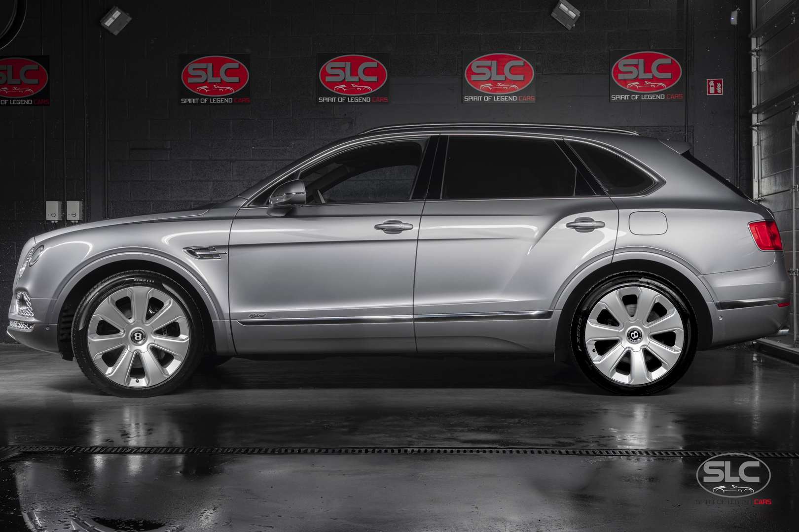 Bentley Bentayga Hybrid Mulliner - 2020 - Joinsteer - #2