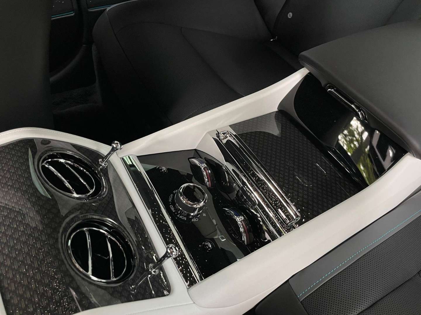 Rolls-Royce Spectre Black Badge - 2025 - Joinsteer - #14
