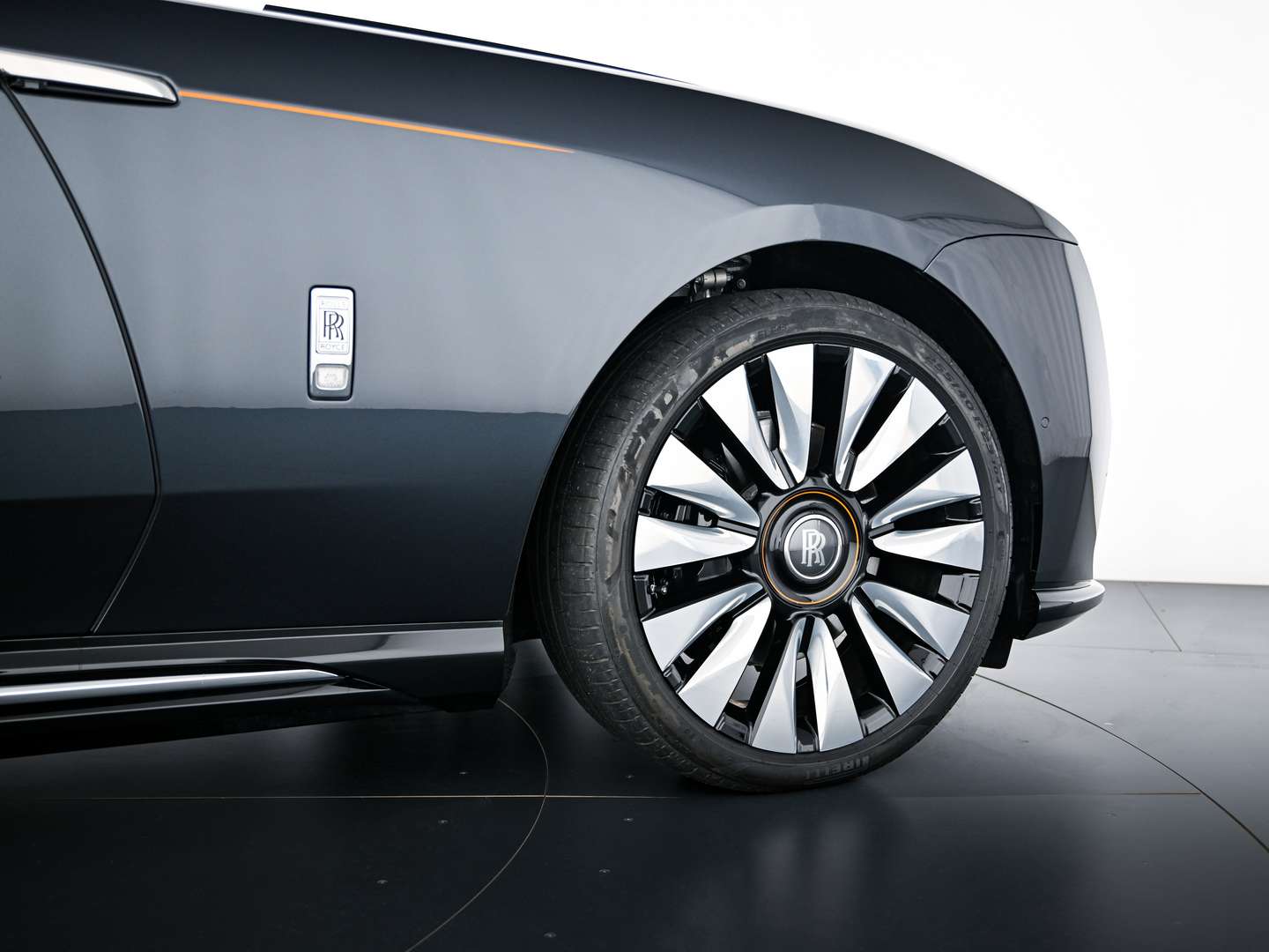 Rolls-Royce Spectre - 2024 - Joinsteer - #6