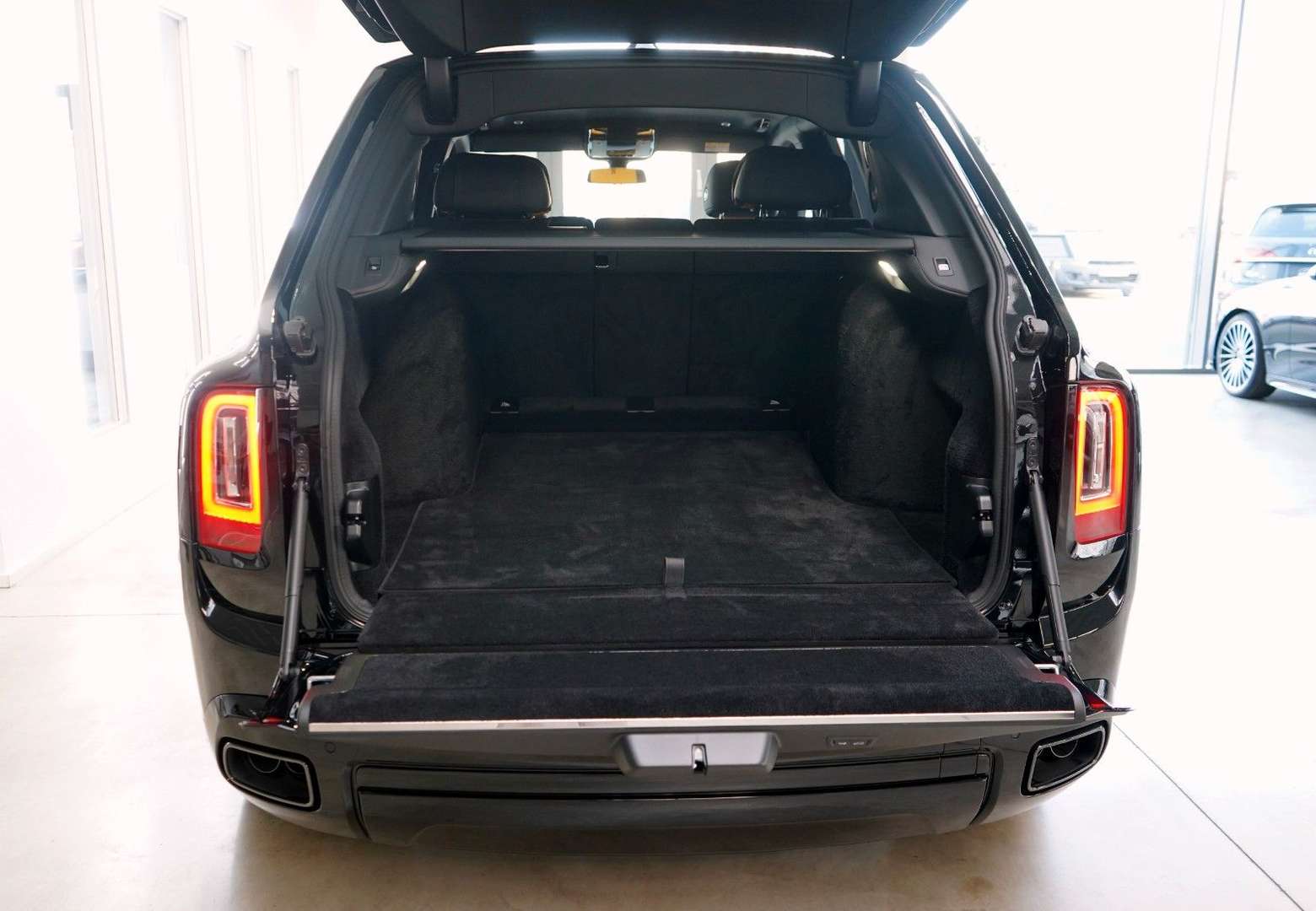 Rolls-Royce Cullinan Black Badge - 2023 - Joinsteer - #9