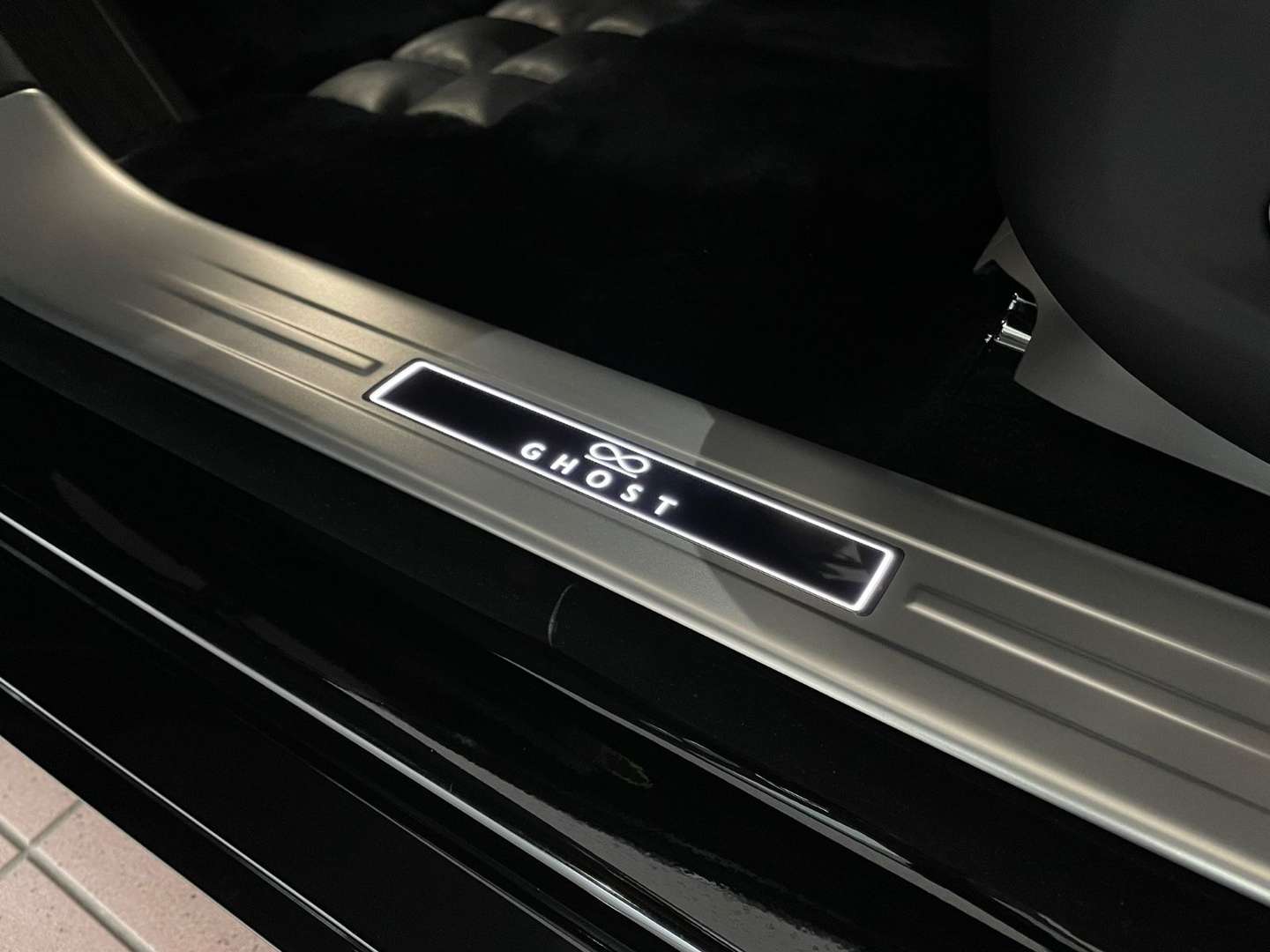 Rolls-Royce Ghost Black Badge - 2022 - Joinsteer - #14