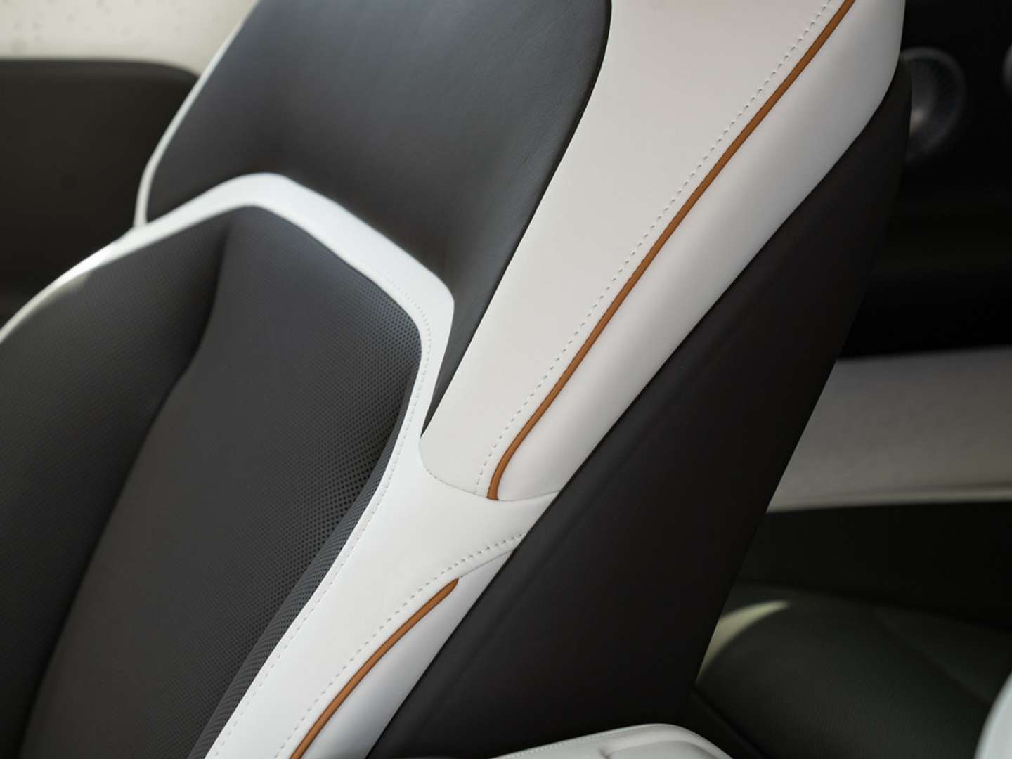 Rolls-Royce Spectre - 2025 - Joinsteer - #11