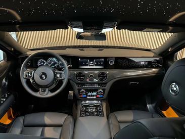 Rolls-Royce Ghost Black Badge — photo 10